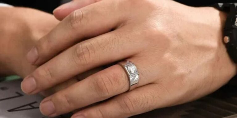 Why Are Rings for Men Silver So Popular Today?